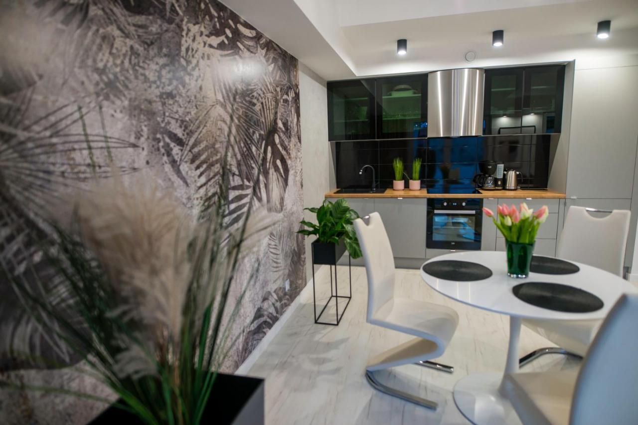 Nowoczesny Apartament Na Warmii I Mazurach Z Garazem Biskupiec  Extérieur photo